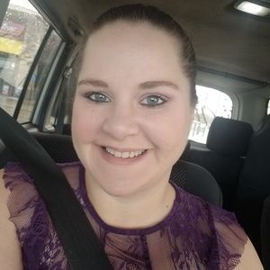 Meet your Posher, Holly